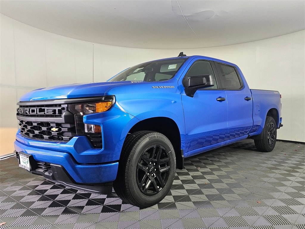 New 2025 Chevrolet Silverado 1500 Custom Truck