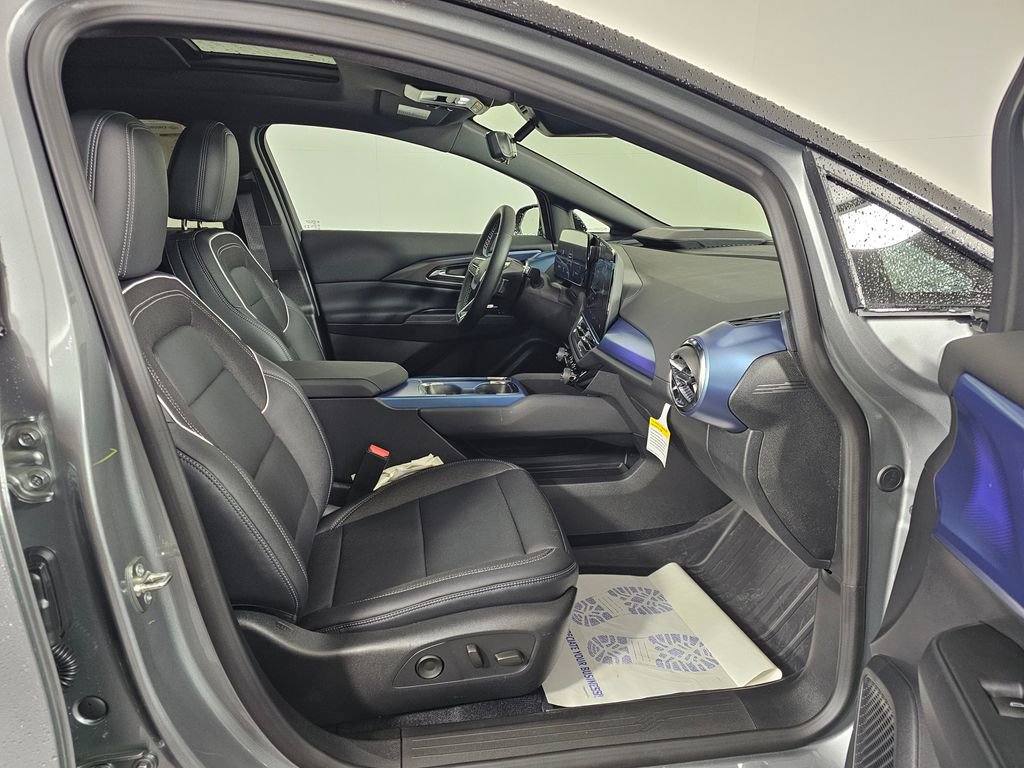 2026 Chevrolet Equinox EV 2LT - Photo 12