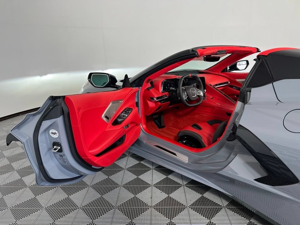 2025 Chevrolet Corvette 3LT - Photo 21