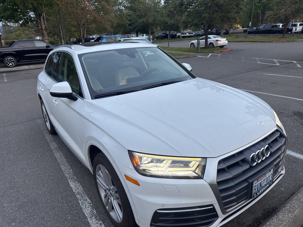 2018 Audi Q5 Premium Plus photo 2