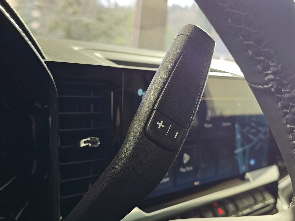 2025 Chevrolet Silverado 1500 LT - Photo 33