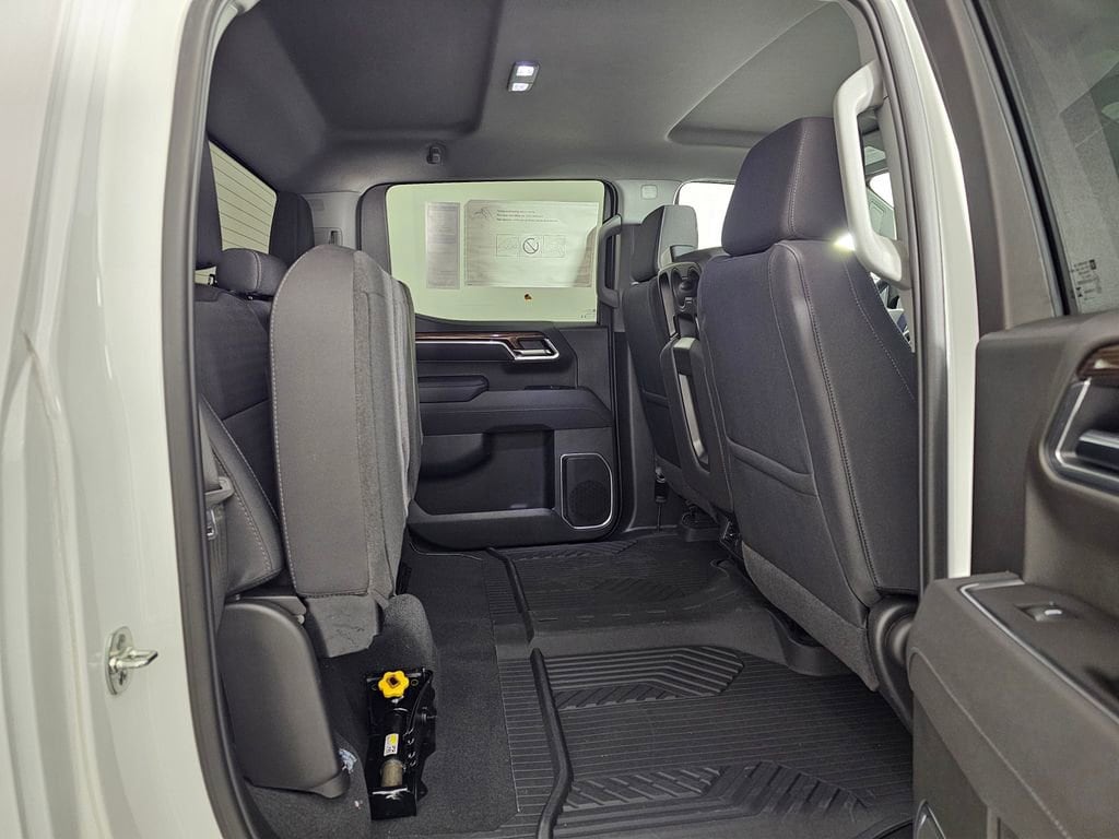 2025 Chevrolet Silverado 1500 LT - Photo 13