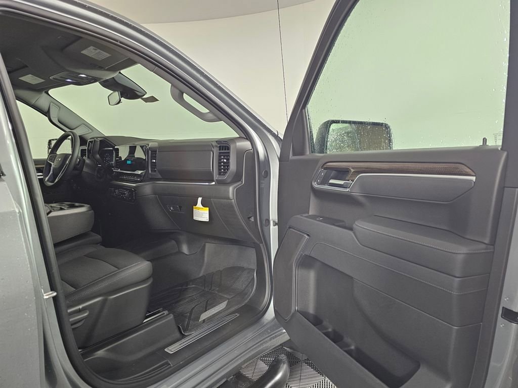 2025 Chevrolet Silverado 1500 RST - Photo 14