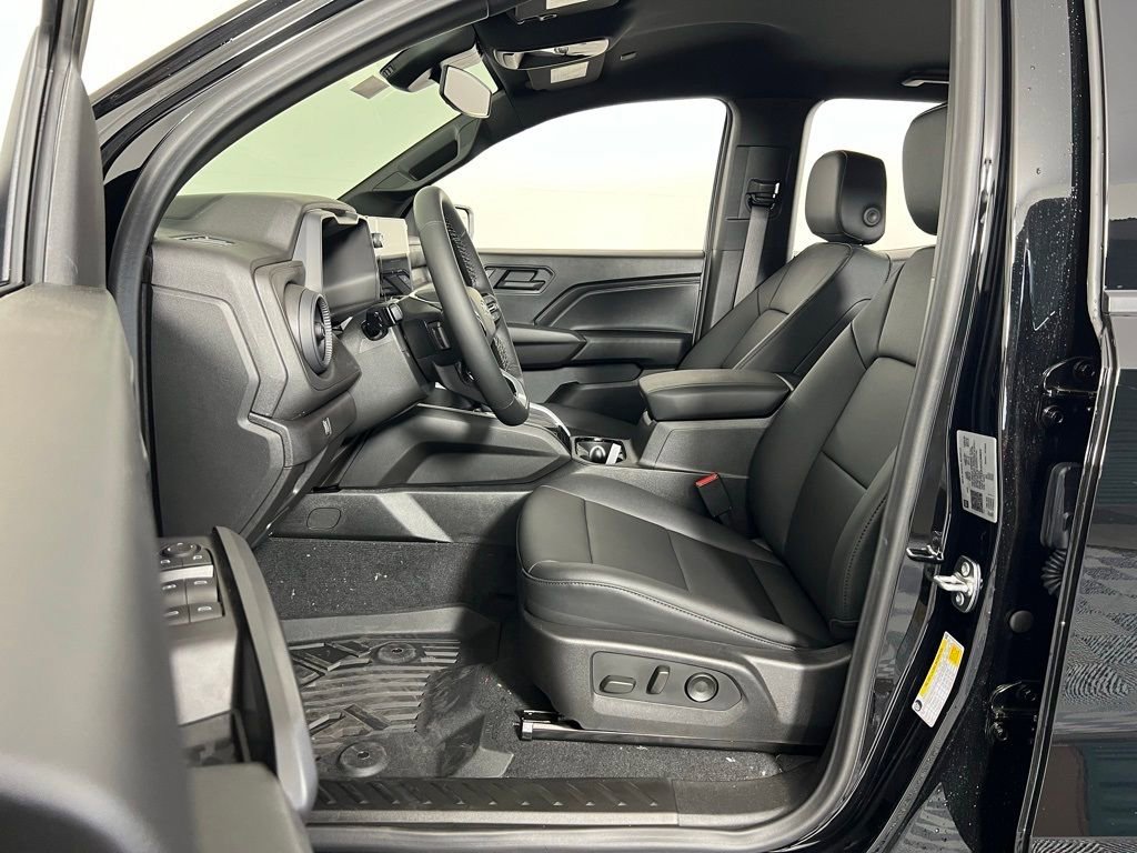 2025 Chevrolet Colorado Trail Boss - Photo 13