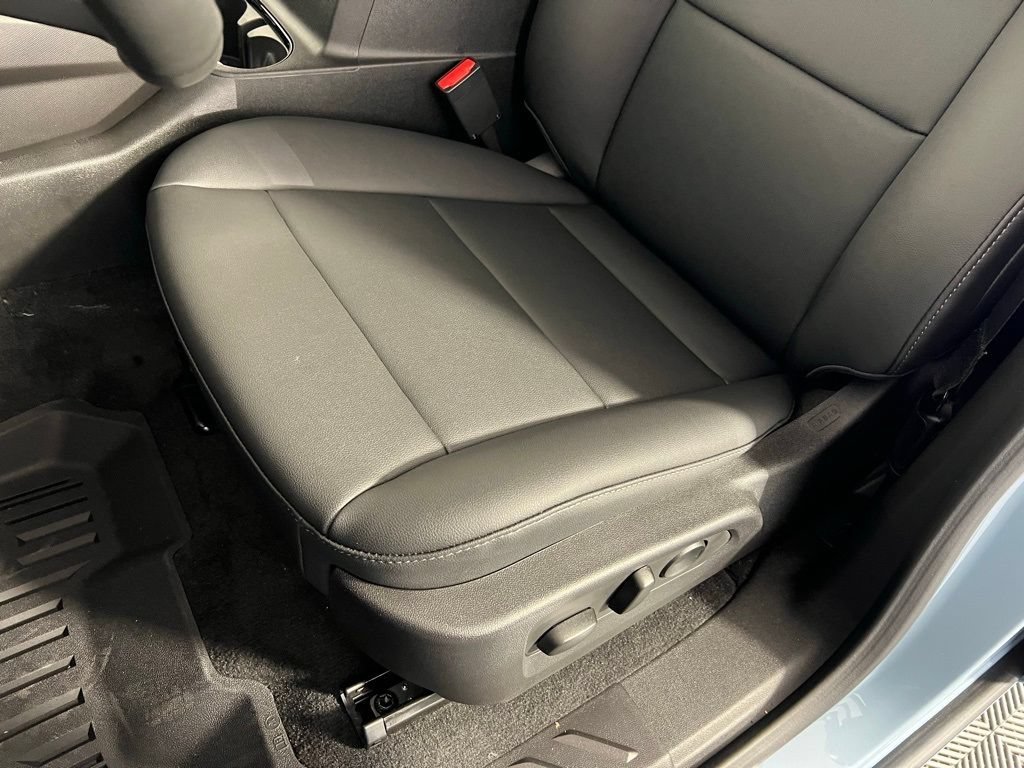 2025 Chevrolet Colorado LT - Photo 19
