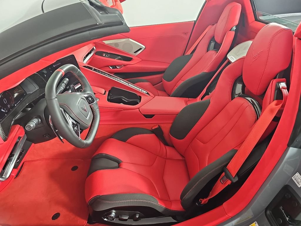 2025 Chevrolet Corvette 3LT - Photo 10