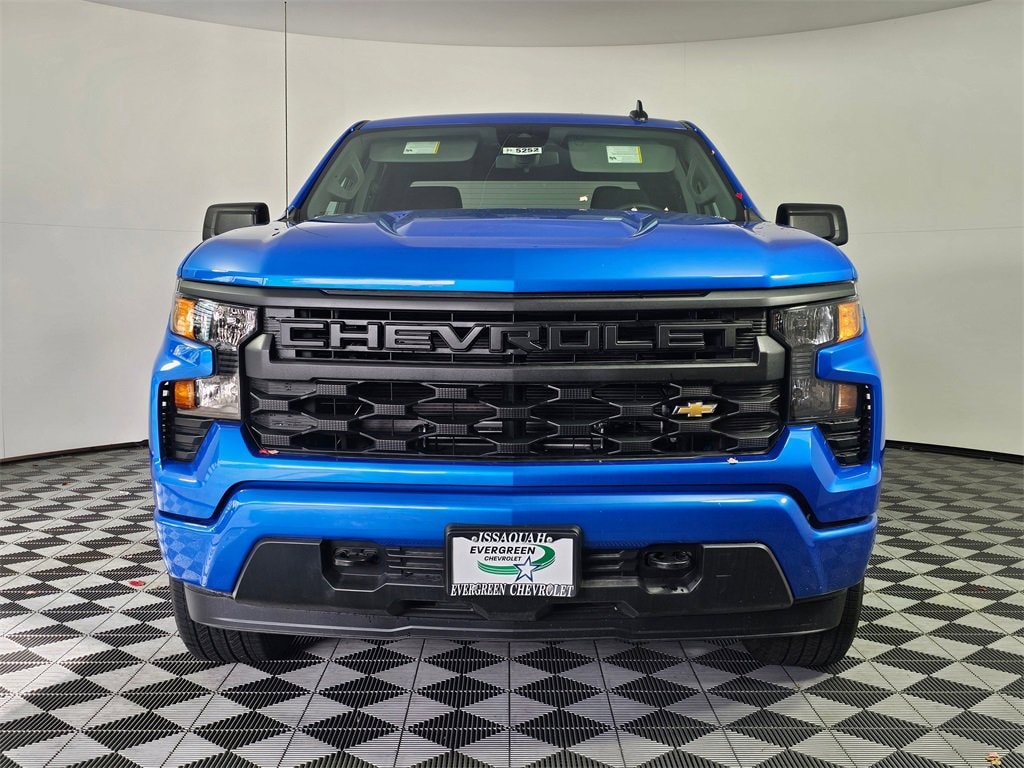 New 2025 Chevrolet Silverado 1500 Custom Truck