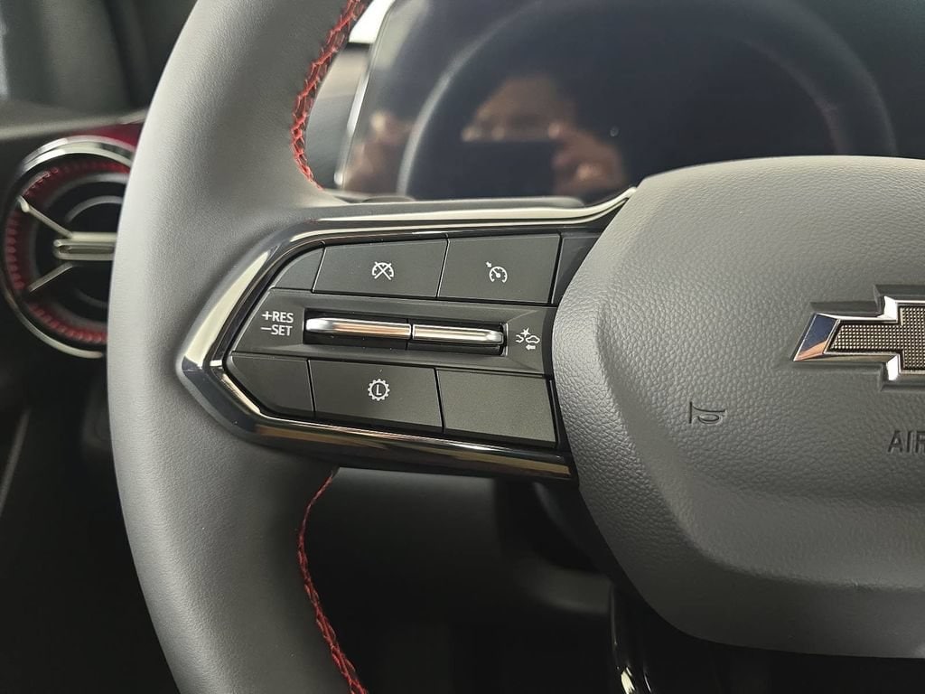 2027 Chevrolet Equinox RS - Photo 13