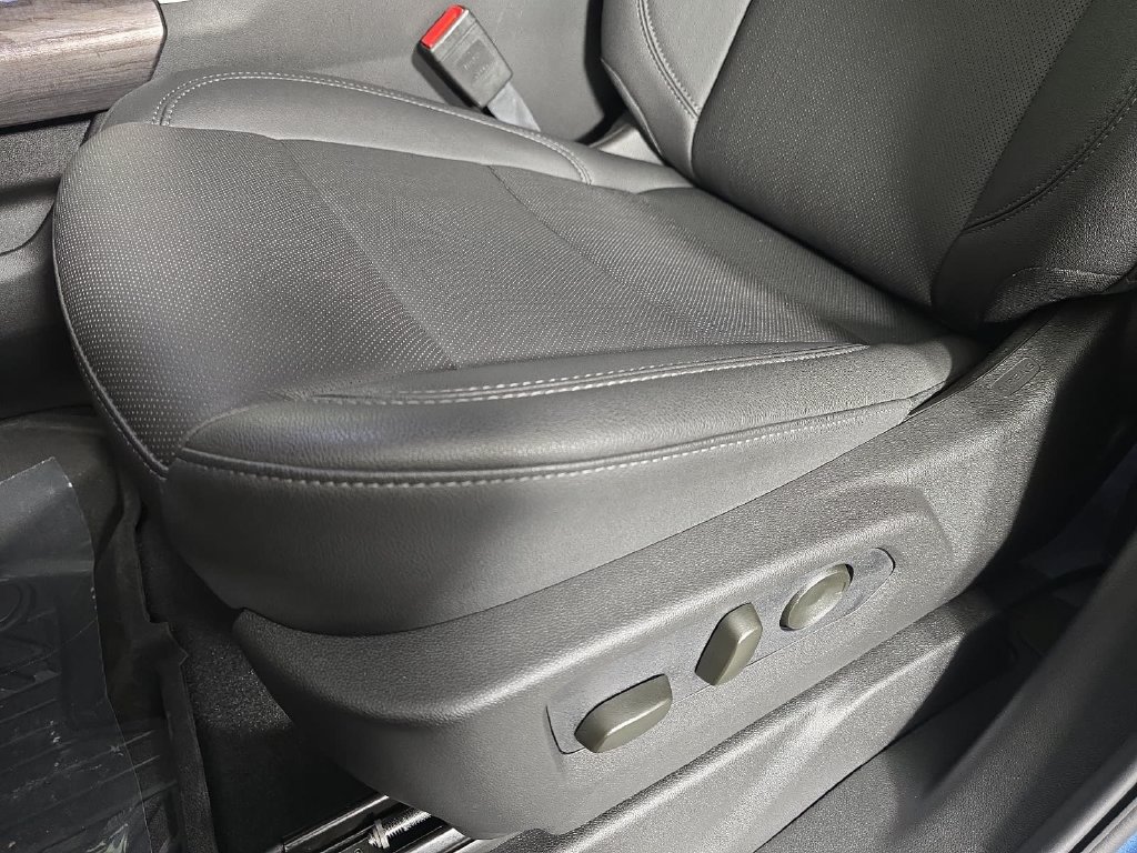 2026 Chevrolet Silverado 3500HD LTZ - Photo 25