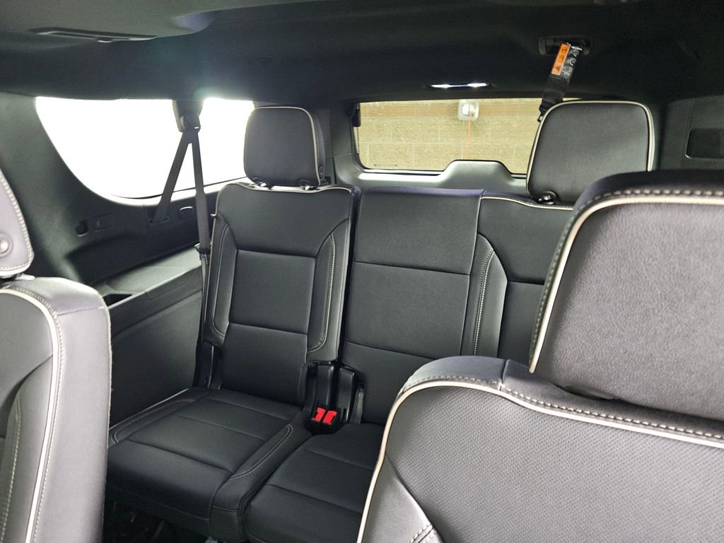 2026 Chevrolet Suburban Premier - Photo 20