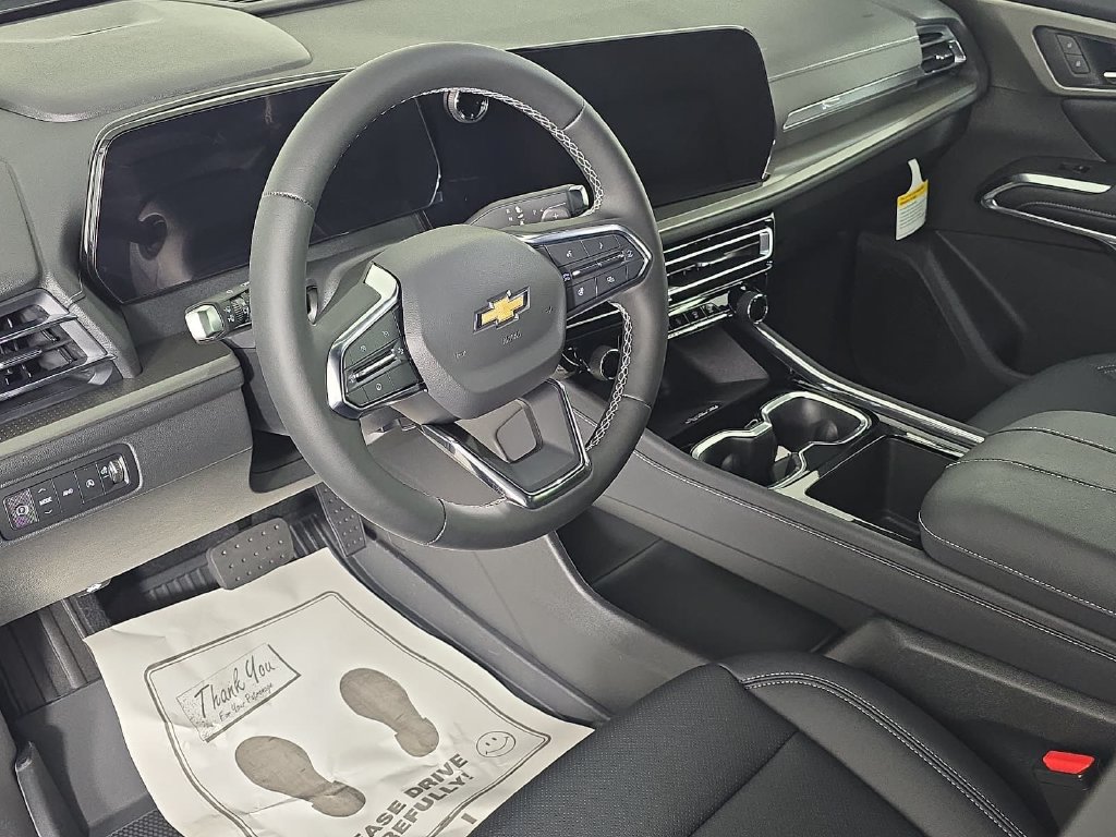 2027 Chevrolet Traverse LT - Photo 12