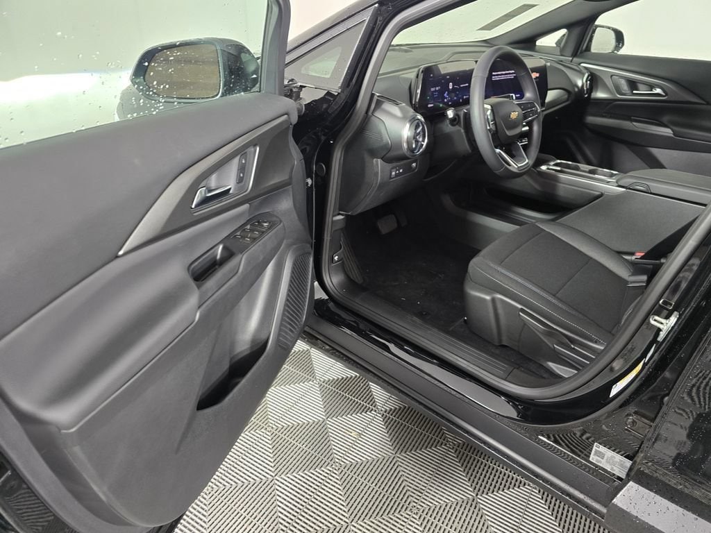 2026 Chevrolet Equinox EV 1LT - Photo 21
