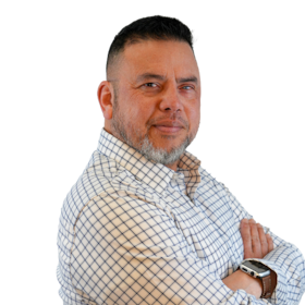 Staff member Robert Fabia from ID_f8e6d5eda8e0