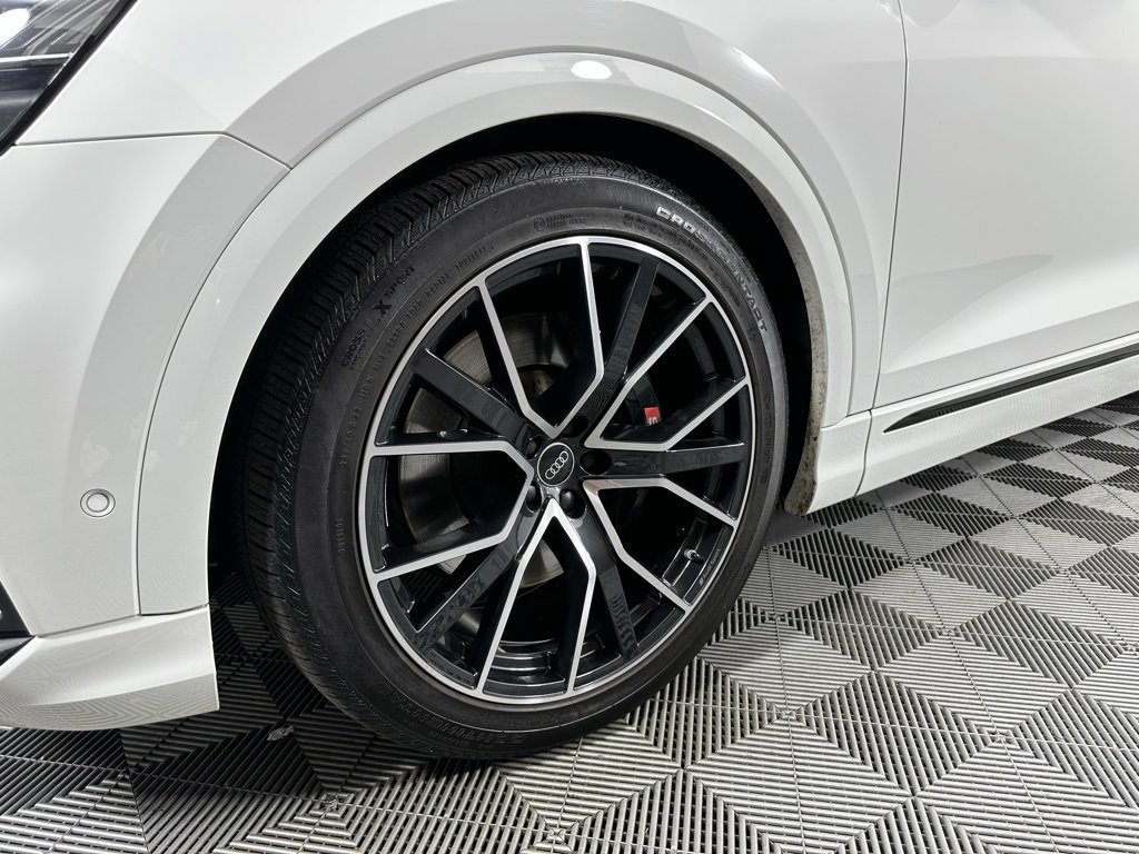 2023 Audi SQ8 Prestige photo 4