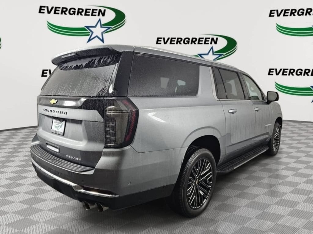 2026 Chevrolet Suburban Premier - Photo 5