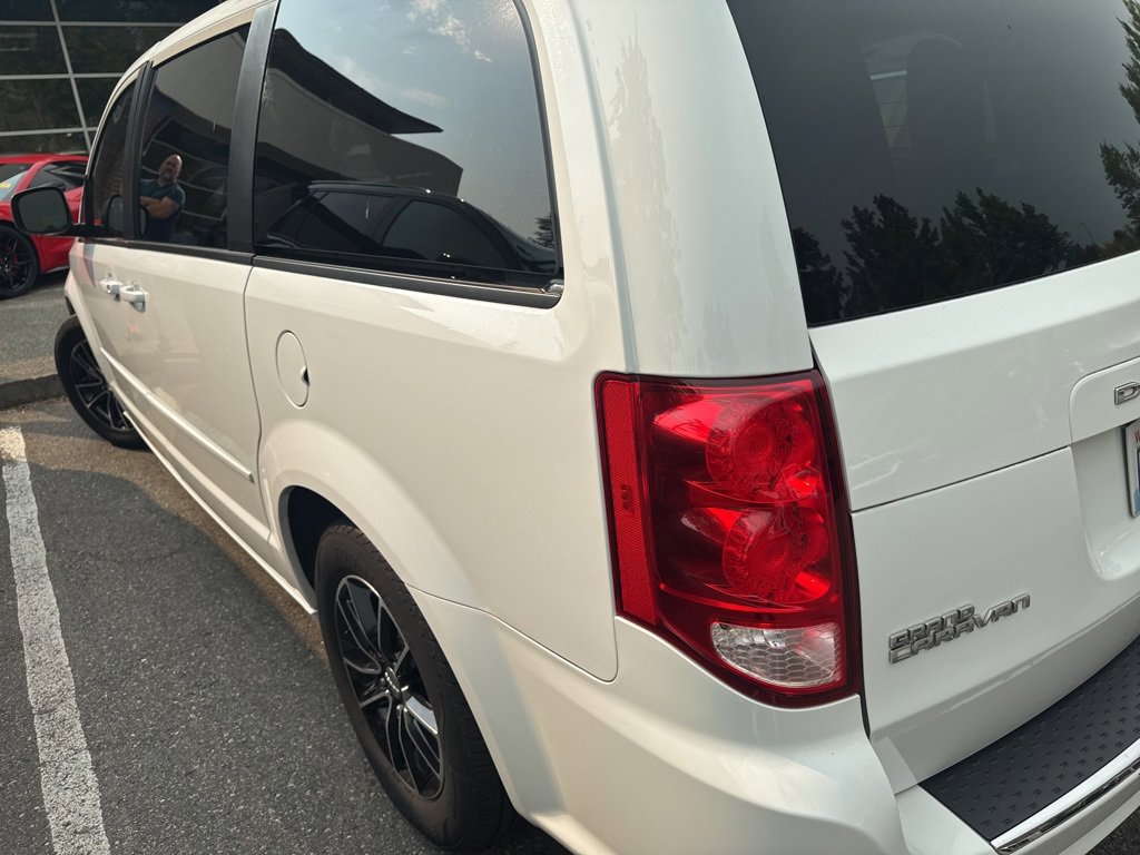 2017 Dodge Grand Caravan GT photo 4