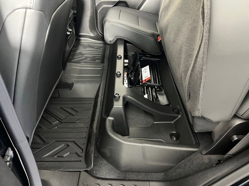 2025 Chevrolet Colorado Trail Boss - Photo 30