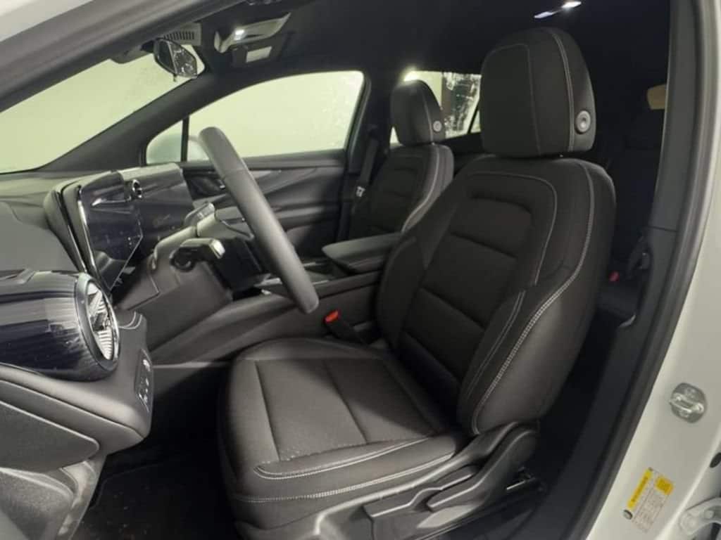 2025 Chevrolet Blazer EV LT - Photo 23