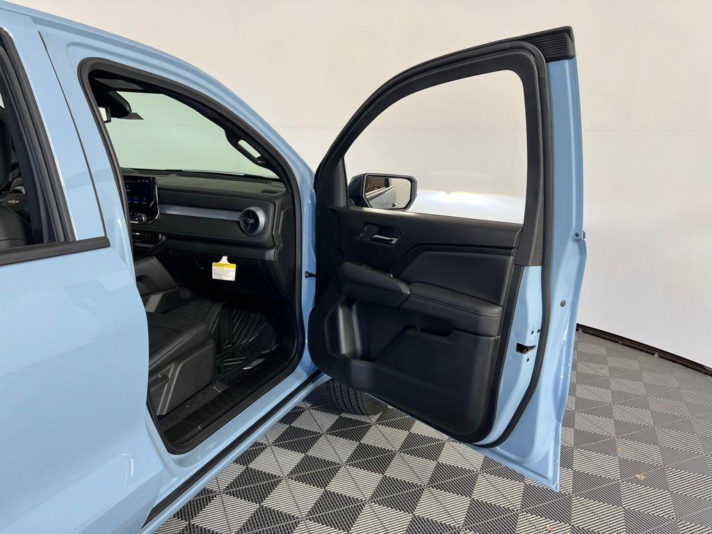 2025 Chevrolet Colorado LT - Photo 28