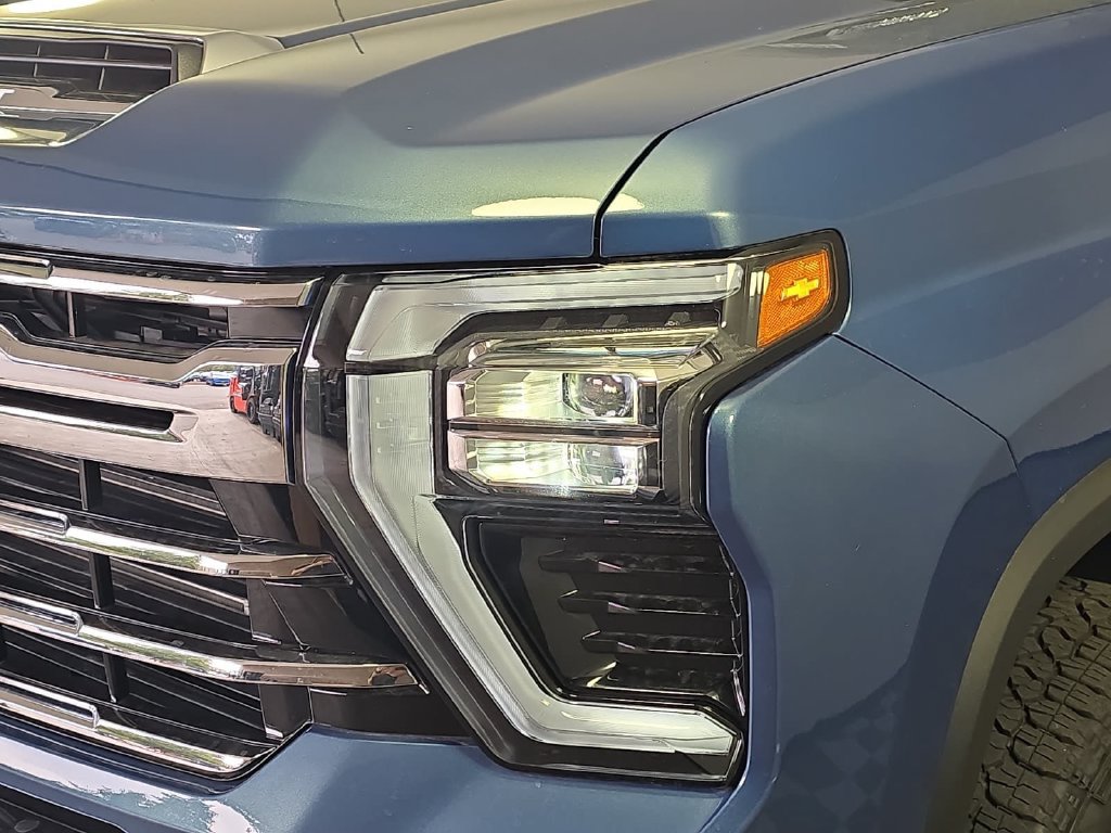 2026 Chevrolet Silverado 3500HD LTZ - Photo 27