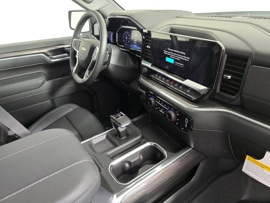 2026 Chevrolet Silverado 1500 LTZ - Photo 10