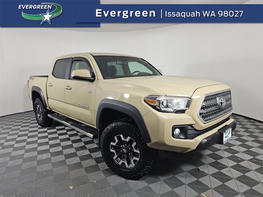 2016 Toyota Tacoma SR's photo