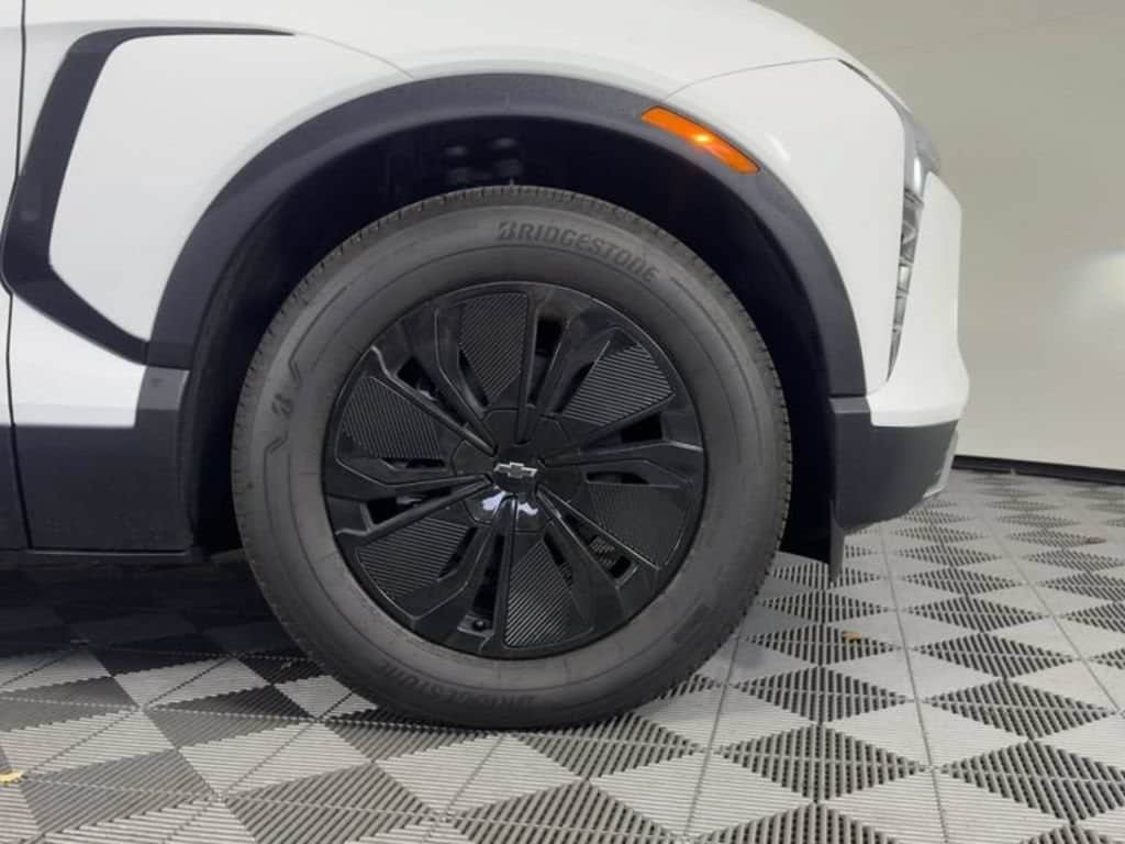 2025 Chevrolet Blazer EV LT - Photo 9
