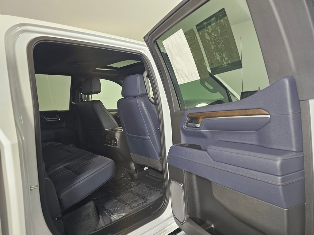 2025 Chevrolet Silverado 1500 High Country - Photo 15