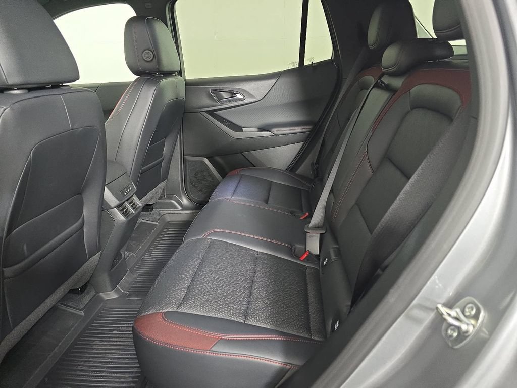 2027 Chevrolet Equinox RS - Photo 10