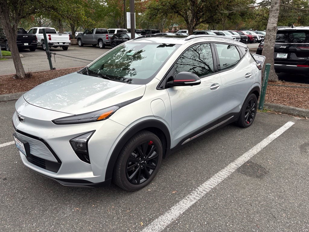 Used 2023 Chevrolet Bolt EUV Premier with VIN 1G1FZ6S05P4139309 for sale in Issaquah, WA