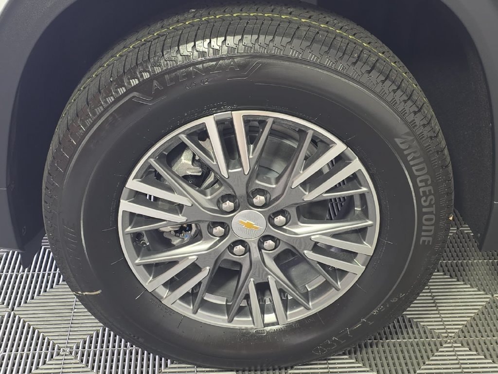 2027 Chevrolet Traverse LT - Photo 27