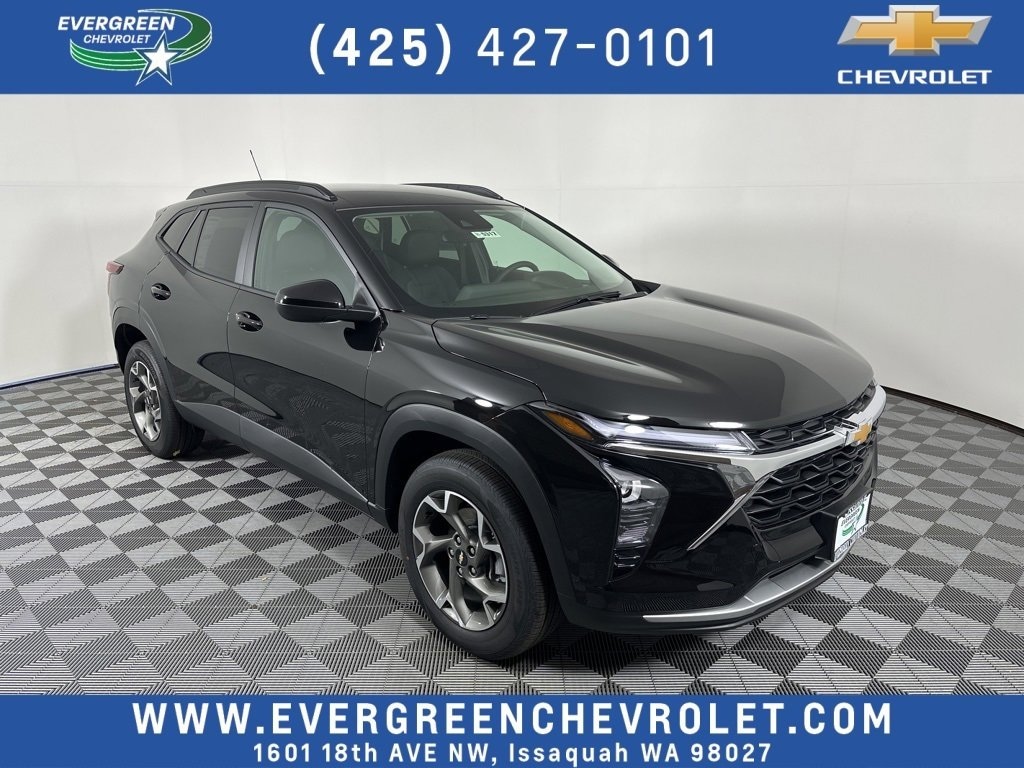 New 2025 Chevrolet Trax LT SUV