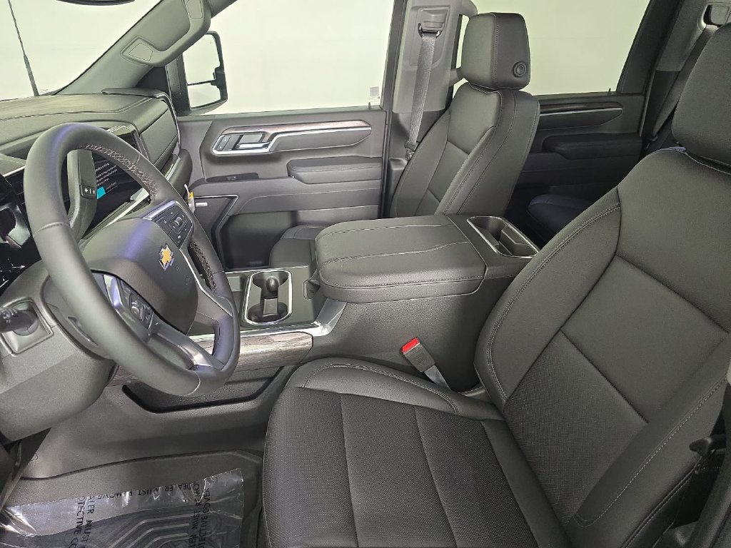 2026 Chevrolet Silverado 3500HD LTZ - Photo 11