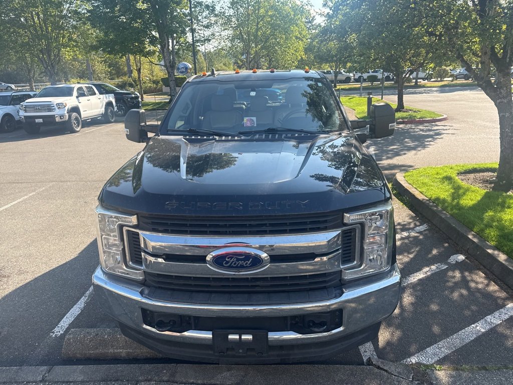 2019 Ford F-350 XL photo 3