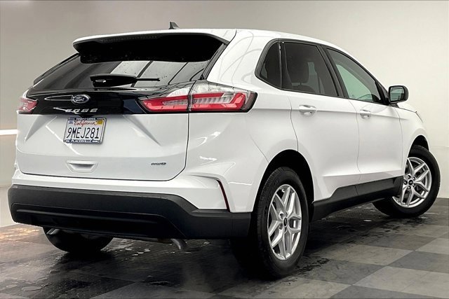 Used 2024 Ford Edge SE with VIN 2FMPK4G95RBA32812 for sale in Issaquah, WA