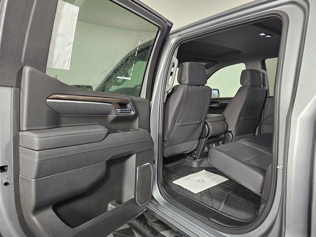 2025 Chevrolet Silverado 1500 RST - Photo 21