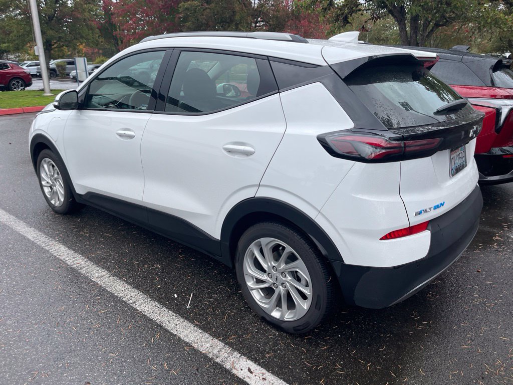 Used 2023 Chevrolet Bolt EUV LT with VIN 1G1FY6S05P4193146 for sale in Issaquah, WA