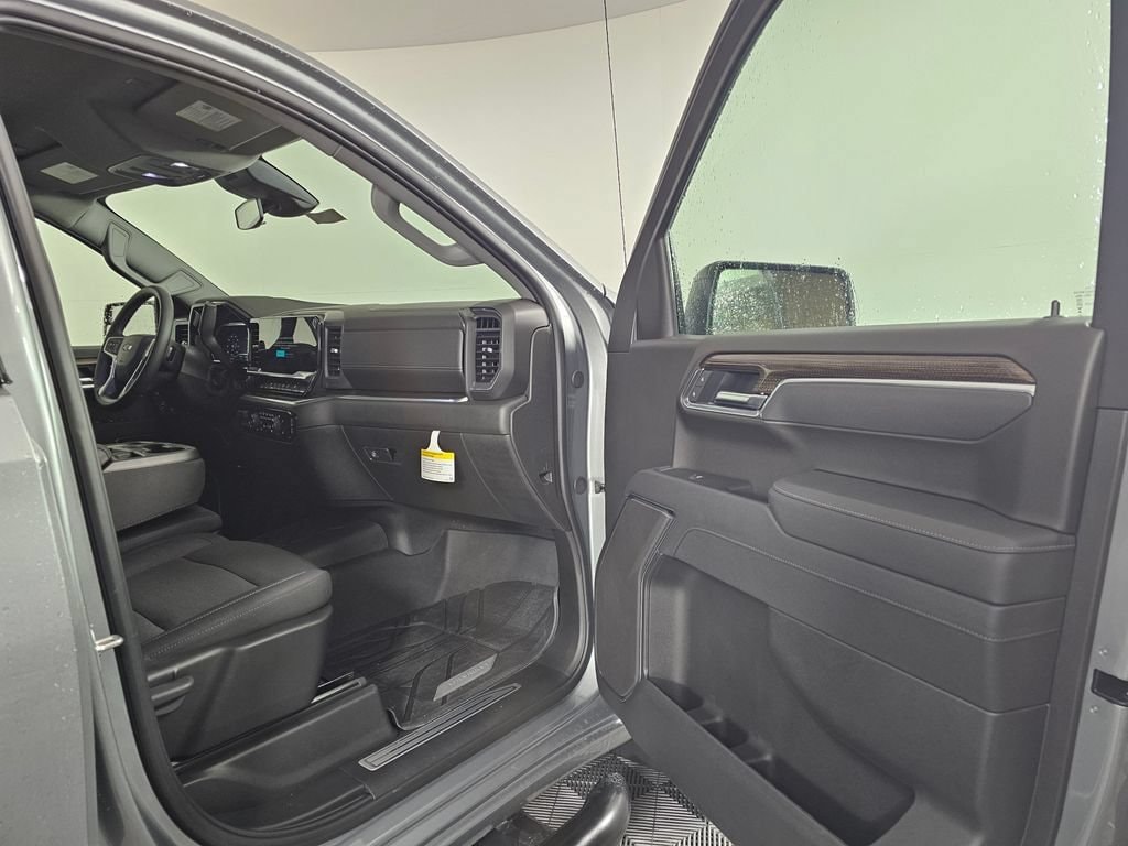 2025 Chevrolet Silverado 1500 RST - Photo 14