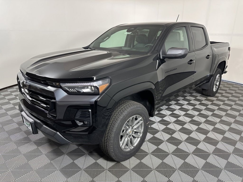 New 2025 Chevrolet Colorado WT/LT Truck