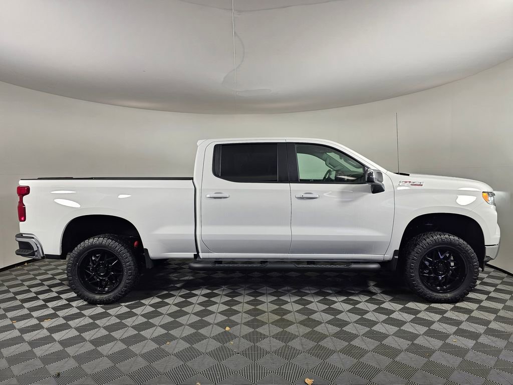 2025 Chevrolet Silverado 1500 LT - Photo 8