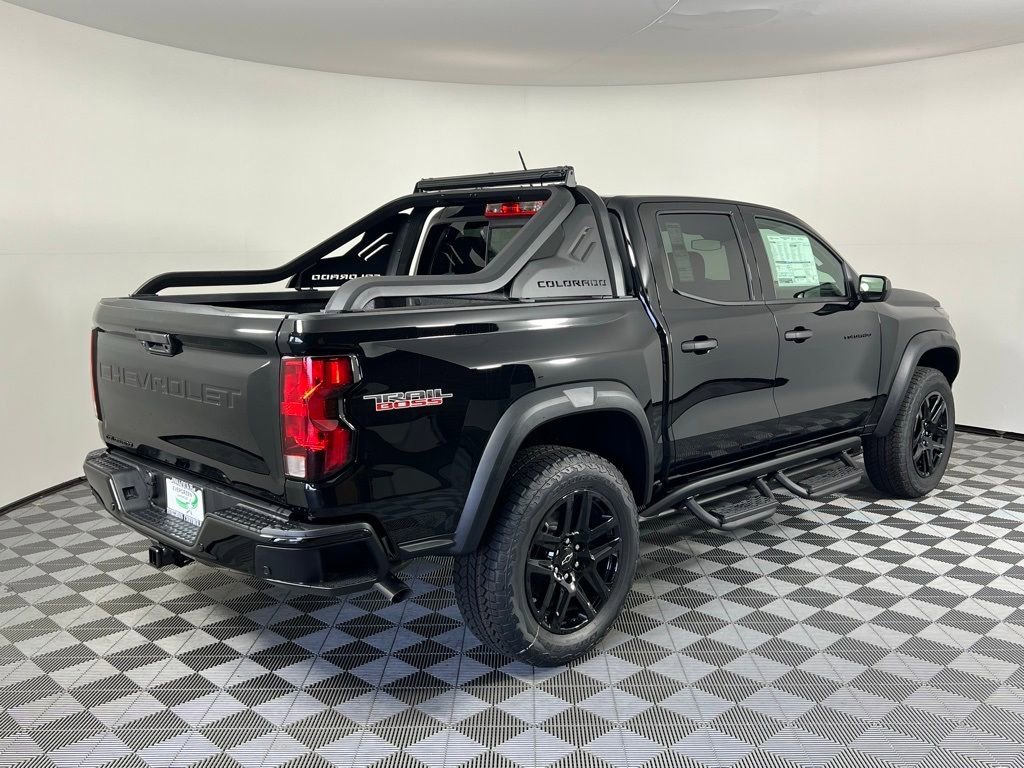 2025 Chevrolet Colorado Trail Boss - Photo 9