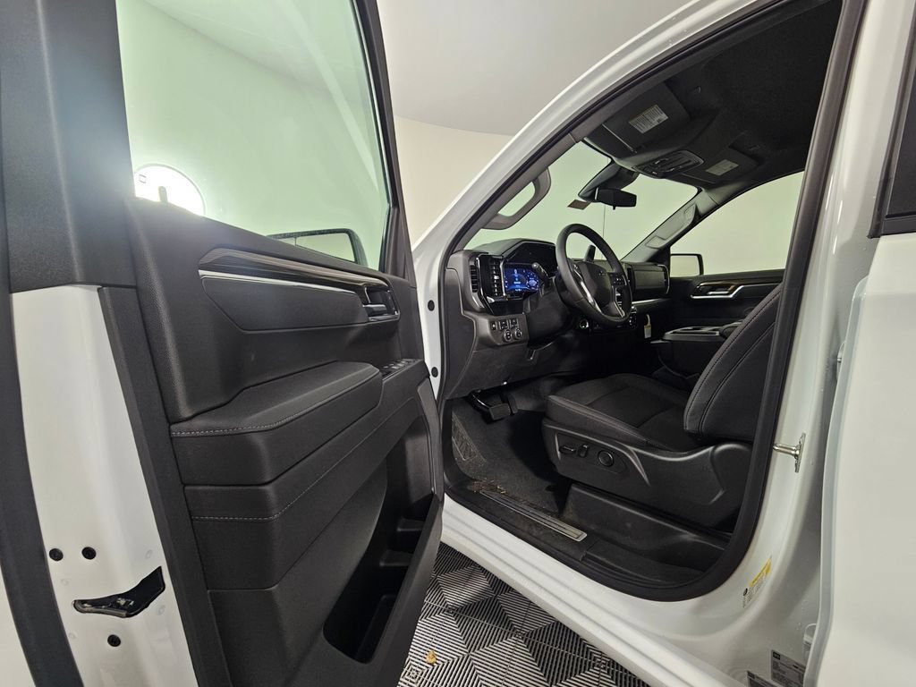 2025 Chevrolet Silverado 1500 RST - Photo 21