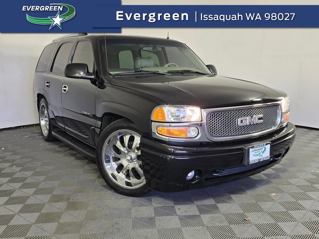 2002 GMC Yukon Denali's photo