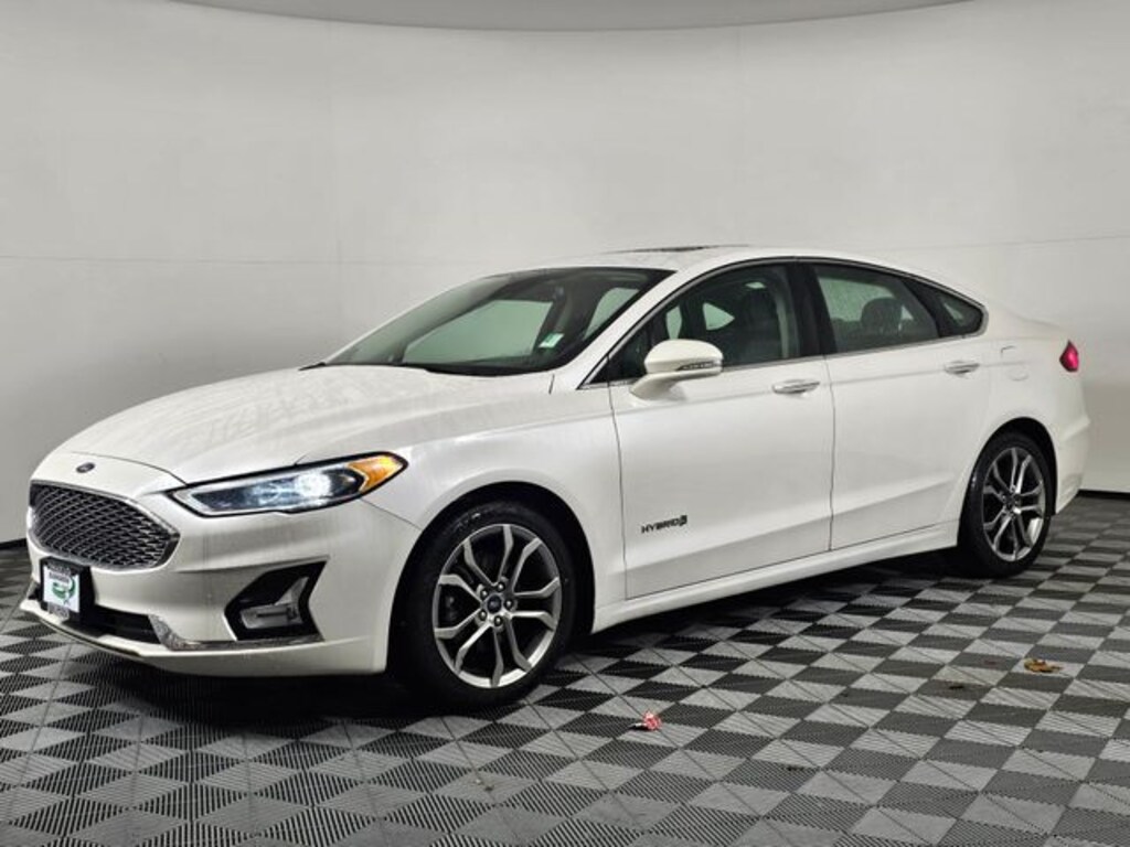 Used 2019 Ford Fusion Hybrid Titanium Sedan
