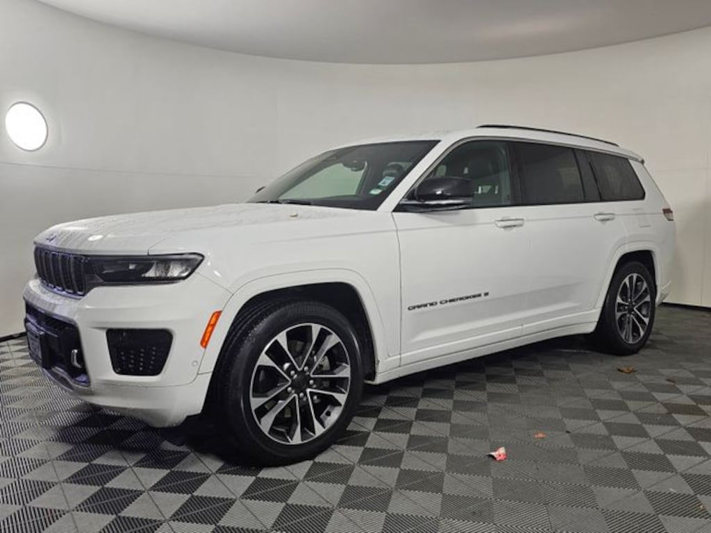 Used 2023 Jeep Grand Cherokee L Overland SUV