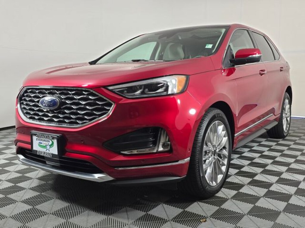 Used 2022 Ford Edge Titanium SUV