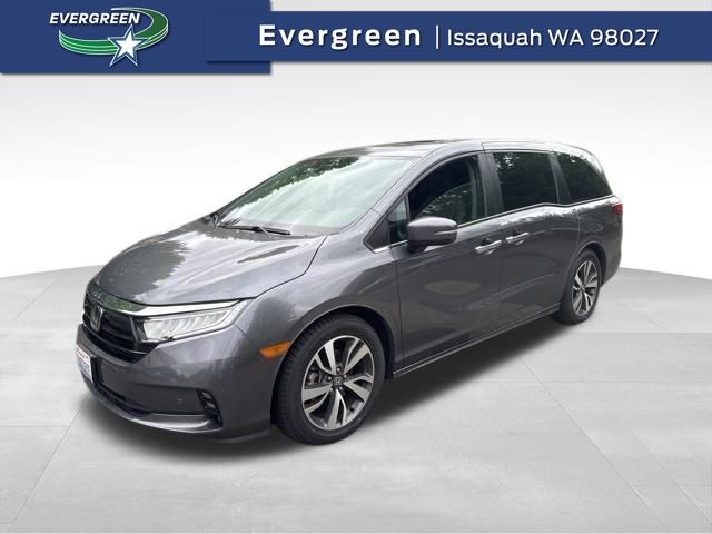 2023 Honda Odyssey Touring's photo