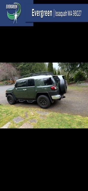 2013 Toyota FJ Cruiser Base's photo