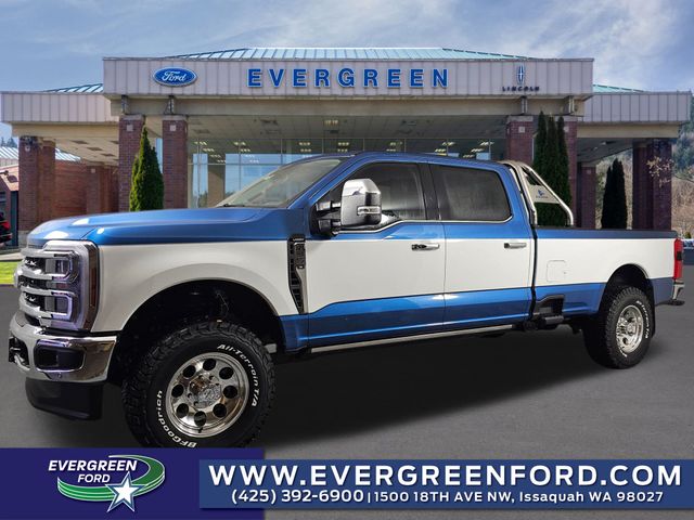 2025 Ford F-350 Super Duty Lariat's photo