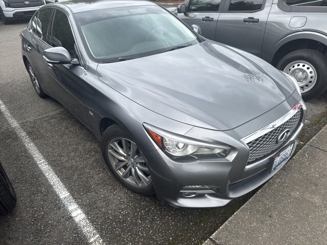 2016 Infiniti Q50 3.0t Premium photo 4